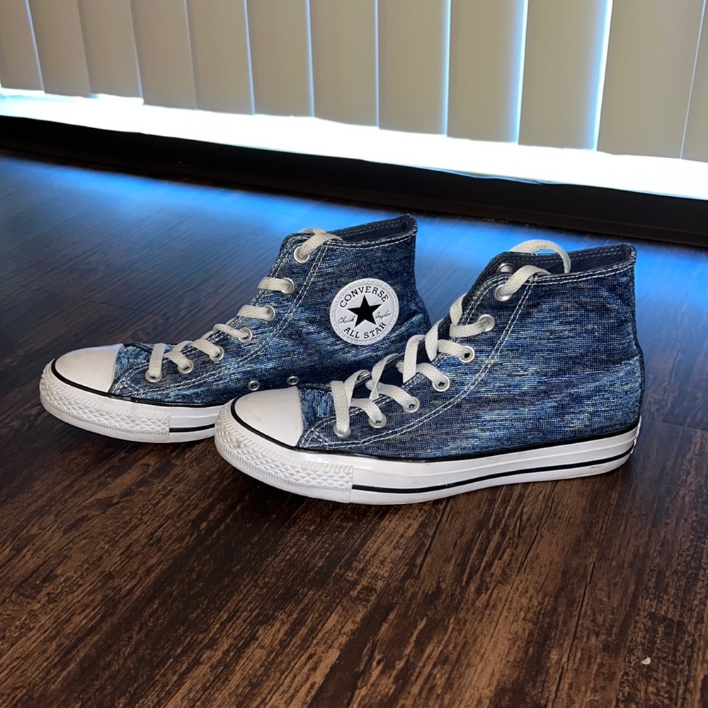 Blue high top converse size 8